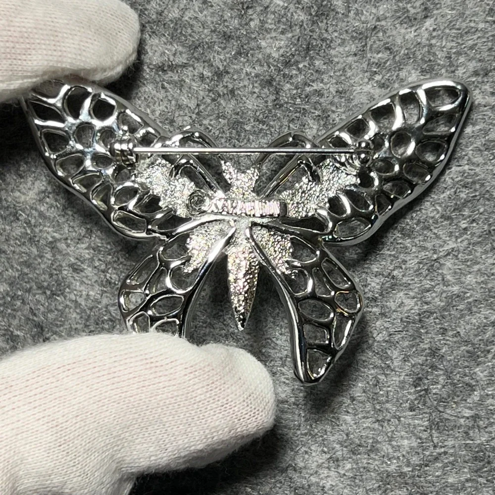 Vintage Silver Tone Butterfly Brooch Openwork Filigree Pin Sarah Coventry‎ 70s